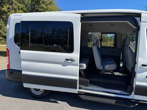 Used 2019 Ford Transit 350 XL image 41