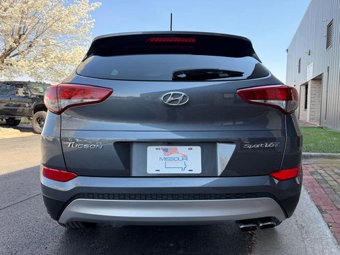 Used 2017 Hyundai Tucson Sport image 5