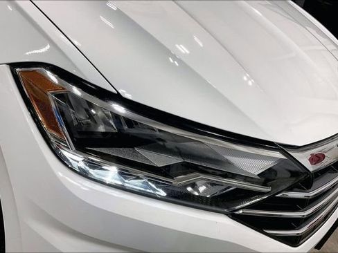 Used 2019 Volkswagen Jetta SE FWD image 29