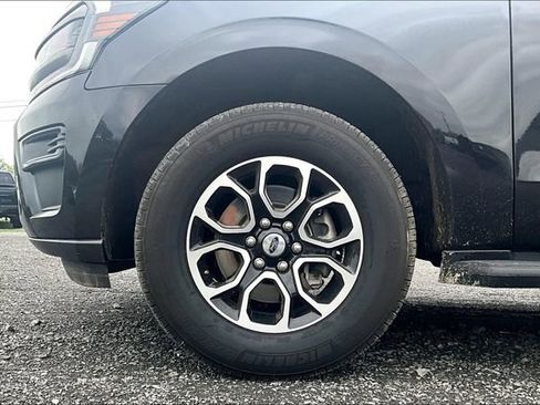 Used 2024 Ford Expedition XLT image 10