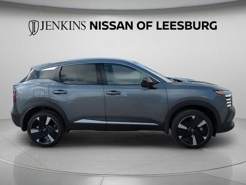 New 2026 Nissan Kicks SR FWD image 2