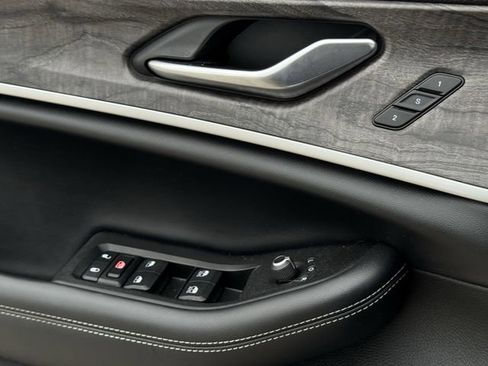 Used 2021 Jeep Grand Cherokee L Limited image 24