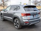Used 2024 Volkswagen Taos SE image 5