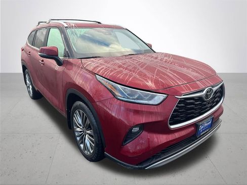 Used 2020 Toyota Highlander Platinum AWD/4WD image 5