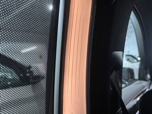 Used 2020 BMW 740i w/ M Sport Package image 41