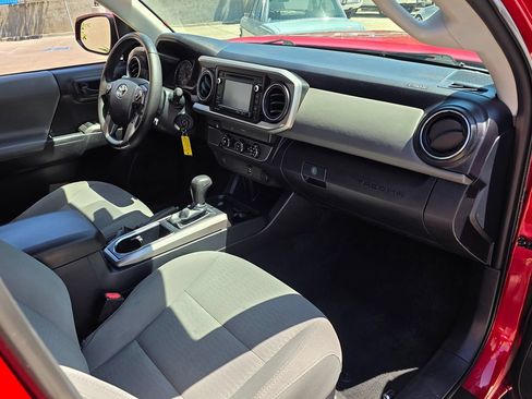 Used 2019 Toyota Tacoma SR5 RWD image 13