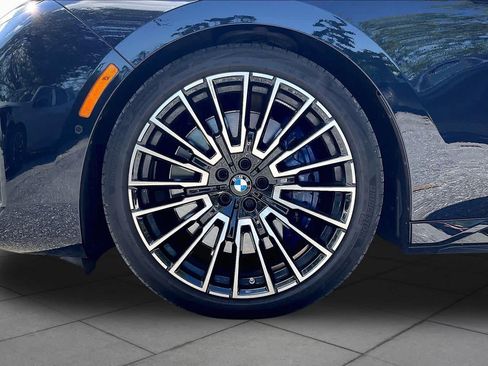 Used 2024 BMW 760i xDrive w/ Executive Package AWD/4WD image 10