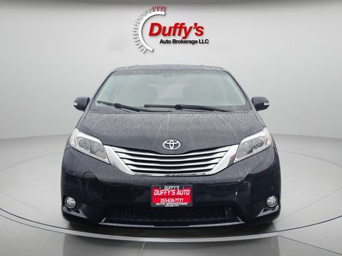 Used 2017 Toyota Sienna Limited Premium image 13