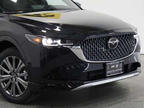 New 2025 MAZDA CX-5 Signature image 3