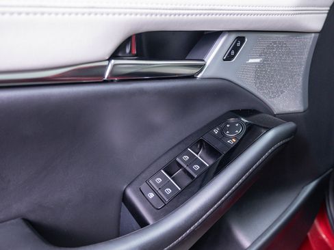 Used 2024 MAZDA MAZDA3 2.5 Turbo Sedan w/Premium Plus image 17