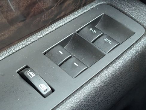 Used 2018 Ford Flex Limited FWD image 20
