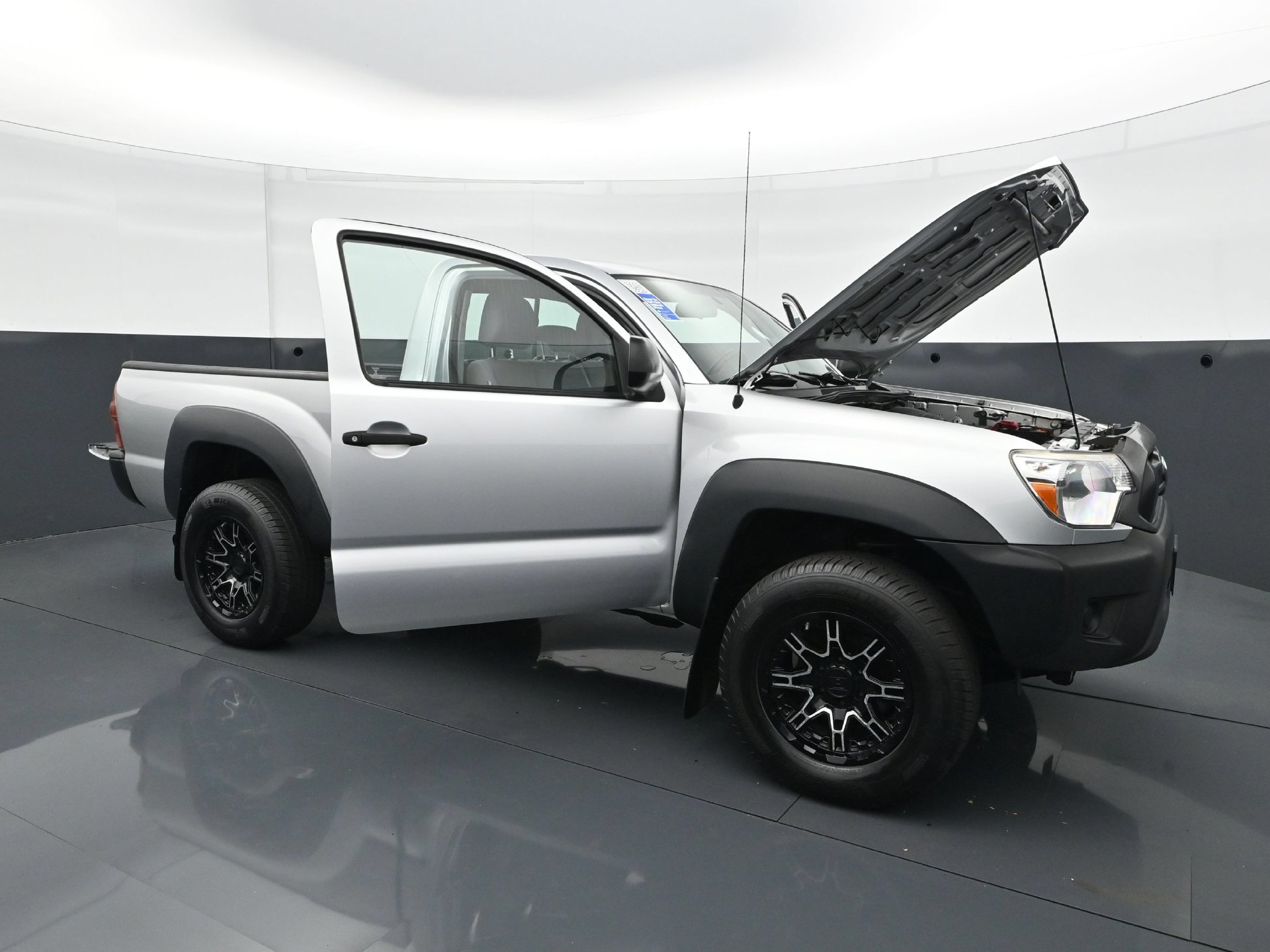 Used 2012 Toyota Tacoma 4x4 Regular Cab image 29