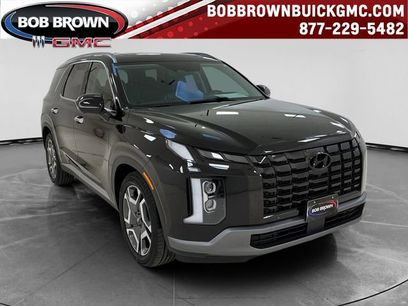 Used 2023 Hyundai Palisade Limited w/ Cargo Package