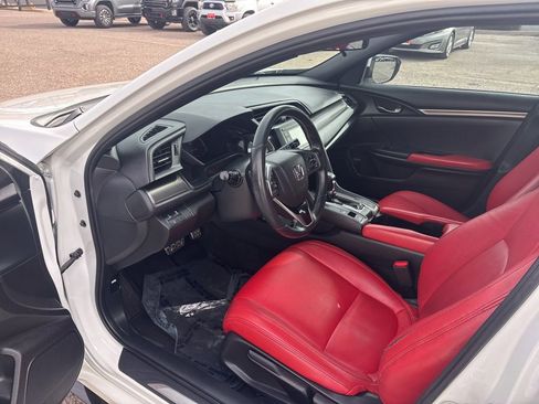 Used 2019 Honda Civic Sport image 11