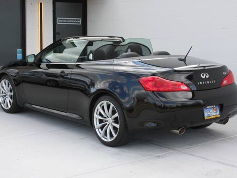 Used 2009 INFINITI G37 Convertible w/ Premium Pkg RWD image 21