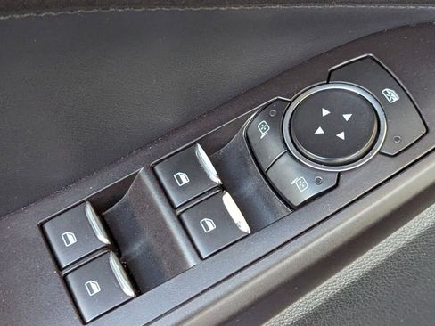 Certified 2020 Ford Explorer XLT image 23