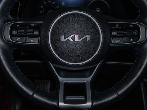 Used 2023 Kia Sportage SX FWD image 12