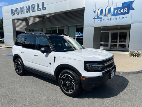 Used 2025 Ford Bronco Sport Outer Banks w/ Outer Banks Tech Package+ AWD/4WD image 1
