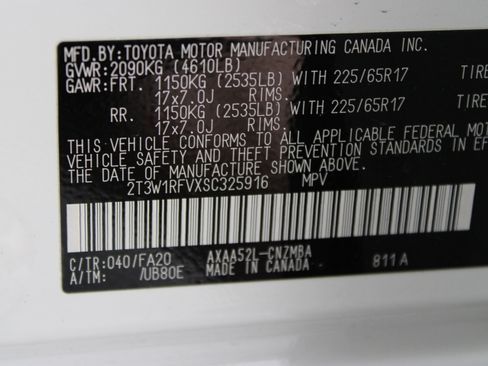 Used 2025 Toyota RAV4 XLE w/ Convenience Package FWD image 42