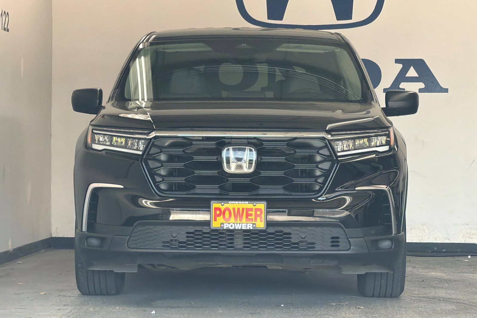 Used 2023 Honda Pilot LX image 8