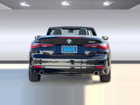 Used 2024 BMW 430i Convertible image 9