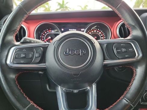 Used 2021 Jeep Wrangler Unlimited Rubicon AWD/4WD image 22