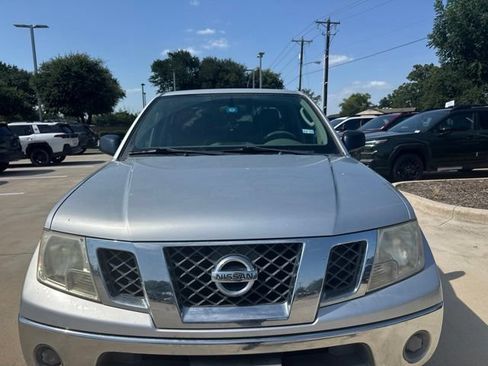 Used 2010 Nissan Frontier SE RWD image 7