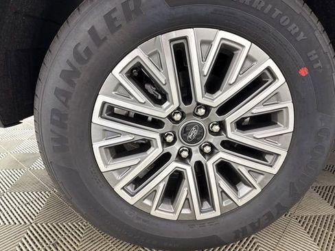 New 2026 Ford Expedition Max Platinum image 31