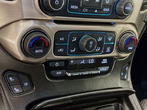 Used 2017 GMC Yukon XL Denali w/ Open Road Package AWD/4WD image 24