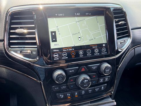 Used 2021 Jeep Grand Cherokee Limited X image 4