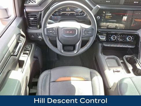 Used 2025 GMC Sierra 2500 AT4 image 16