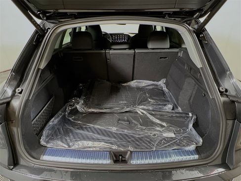 New 2025 Audi Q5 Premium Plus image 25