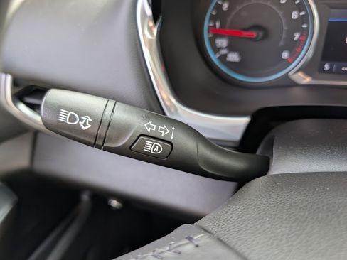 Used 2021 Chevrolet Traverse RS image 29