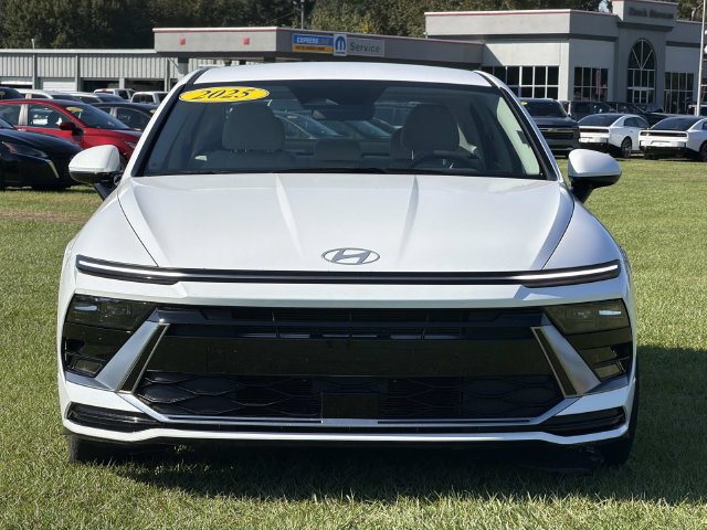 Used 2025 Hyundai Sonata SEL FWD image 3