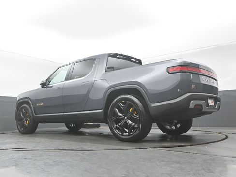 Used 2024 Rivian R1T Adventure AWD/4WD image 31