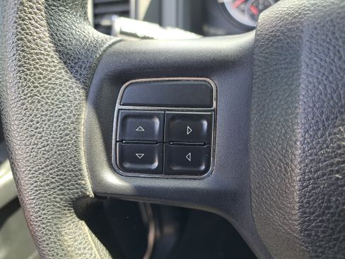 Used 2014 RAM 2500 Tradesman w/ Chrome Appearance Group image 20