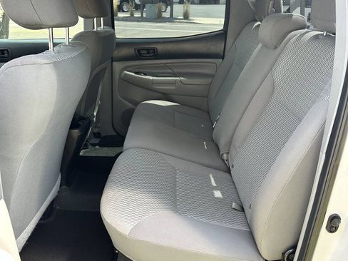 Used 2015 Toyota Tacoma 4x4 Double Cab w/ SR5 Package image 20