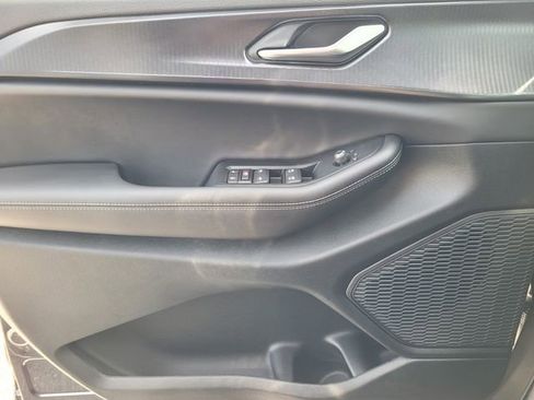 New 2025 Jeep Grand Cherokee L Altitude image 21