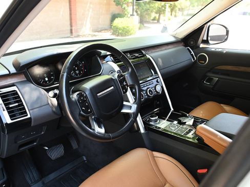 Used 2019 Land Rover Discovery HSE AWD/4WD image 23