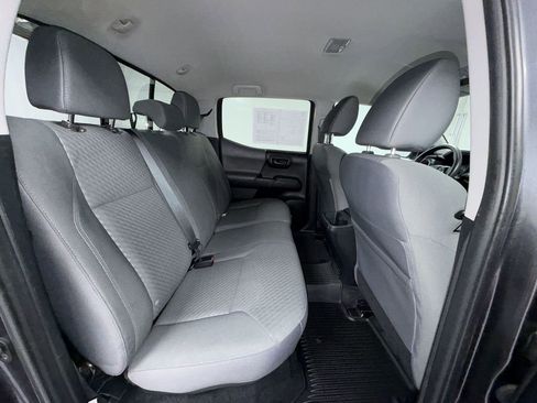 Used 2021 Toyota Tacoma SR AWD/4WD image 17