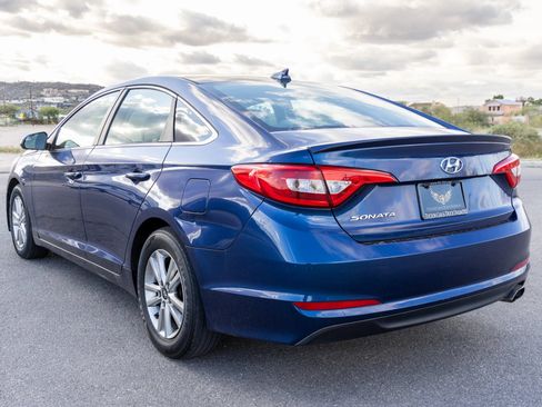 Used 2017 Hyundai Sonata SE FWD image 3