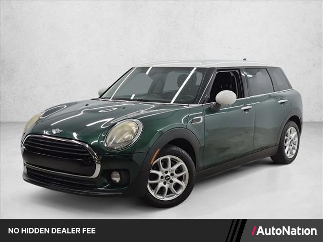 Used 2017 MINI Cooper Clubman FWD image 1
