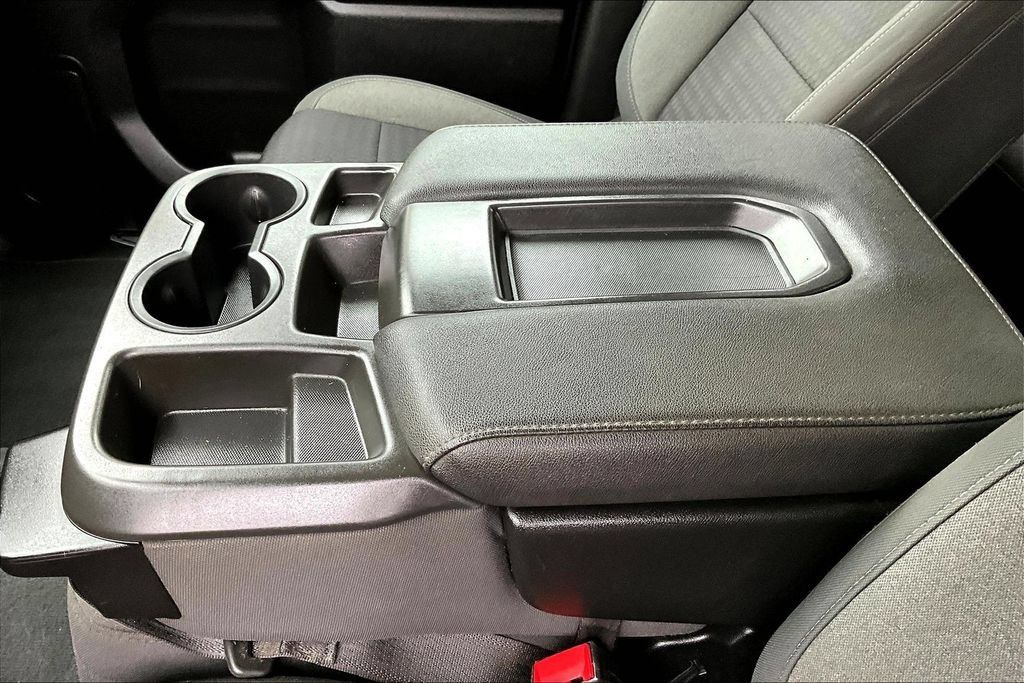 Used 2023 Chevrolet Silverado 3500 LT AWD/4WD image 15