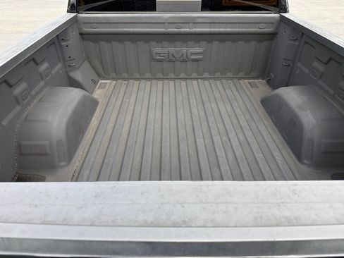 Used 2019 GMC Sierra 1500 SLT w/ SLT Premium Plus Package AWD/4WD image 12