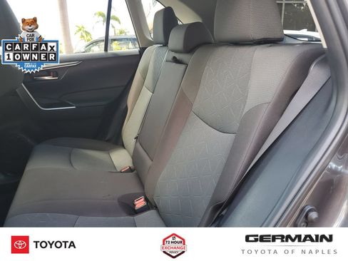 Used 2025 Toyota RAV4 XLE w/ Convenience Package FWD image 20