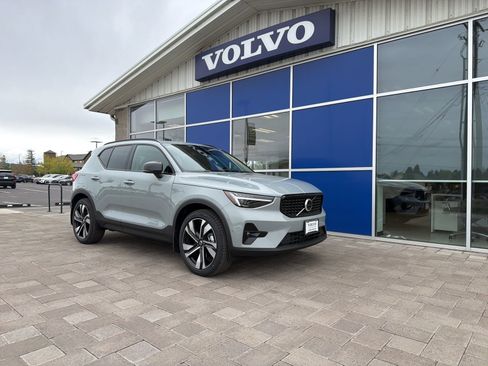 New 2026 Volvo XC40 B5 Plus w/ Protection Package Premier AWD/4WD image 1