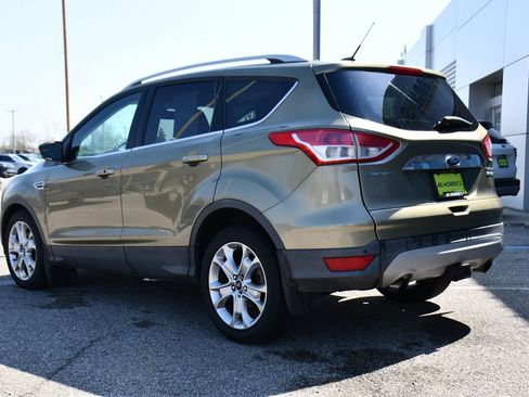 Used 2014 Ford Escape Titanium FWD image 4
