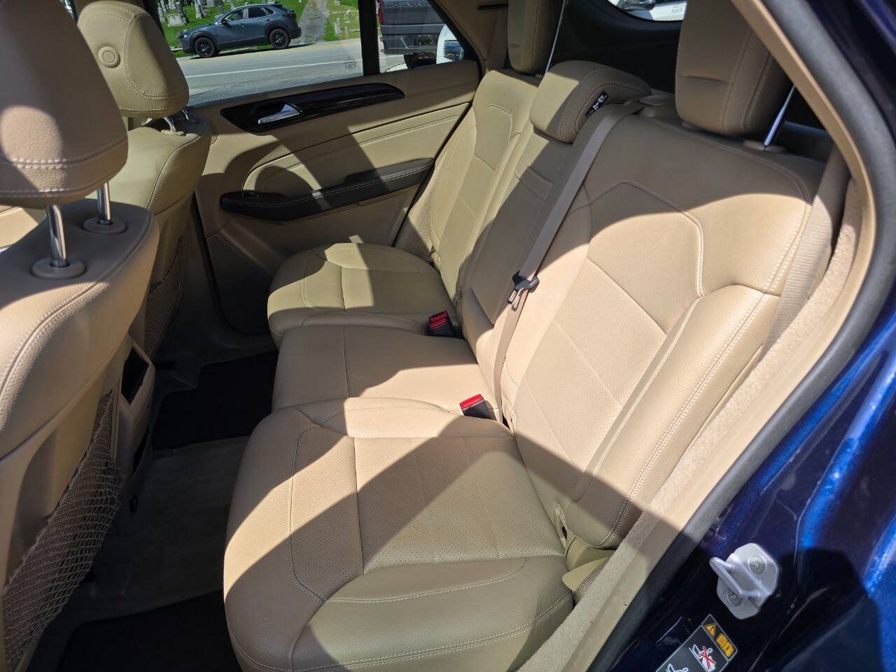 Used 2015 Mercedes-Benz ML 250 BlueTEC 4MATIC image 26