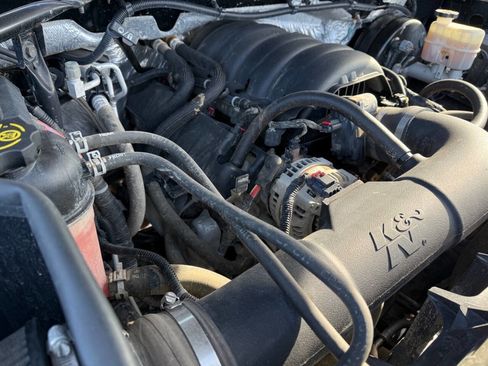 Used 2017 GMC Sierra 1500 Base 4x4 4dr Double Cab 6.5 ft image 28