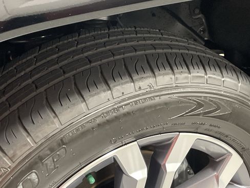 Used 2025 Toyota 4Runner Limited image 12